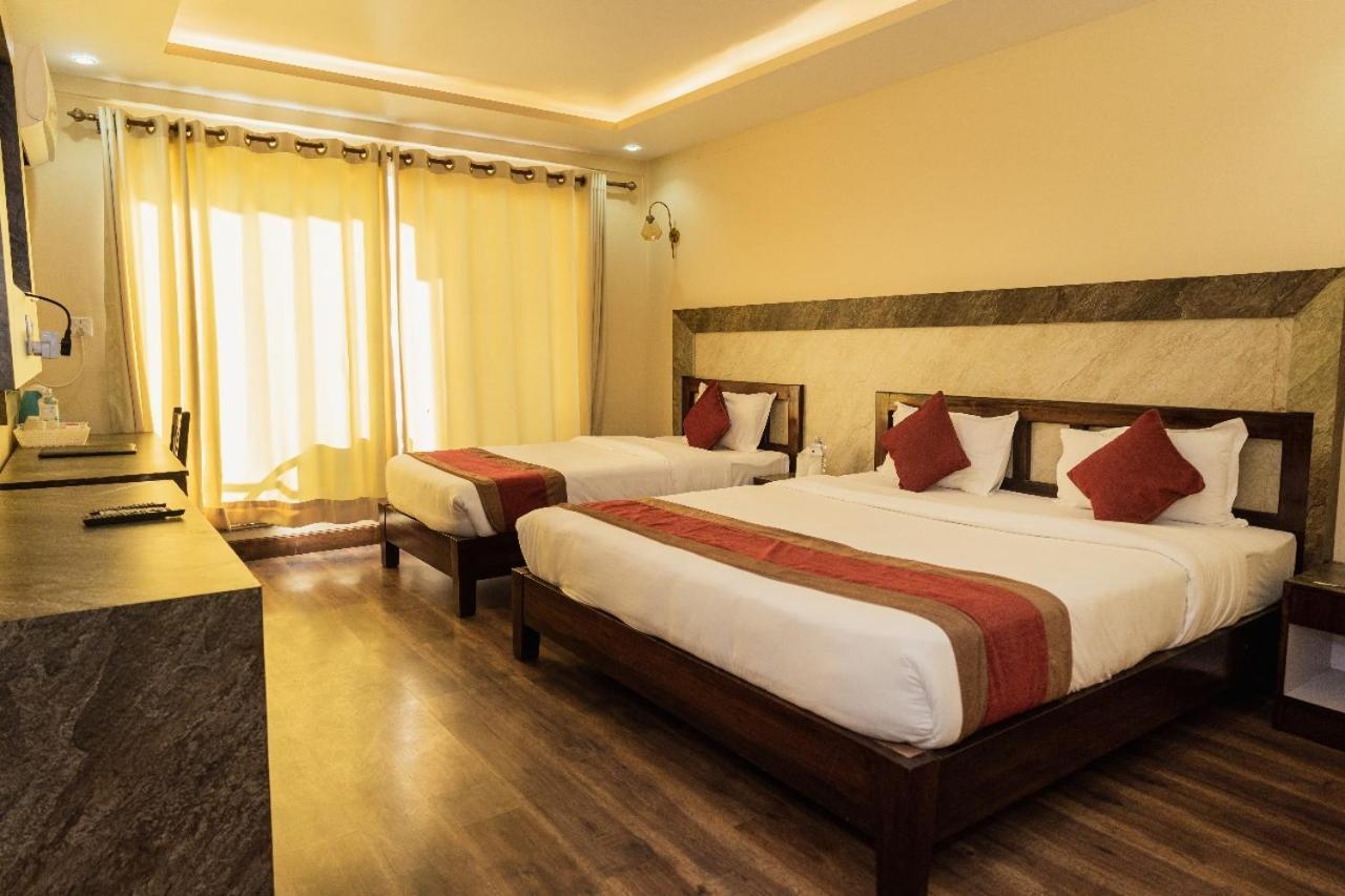 Hotel Chautari Pvt Ltd Nagarkot Luaran gambar