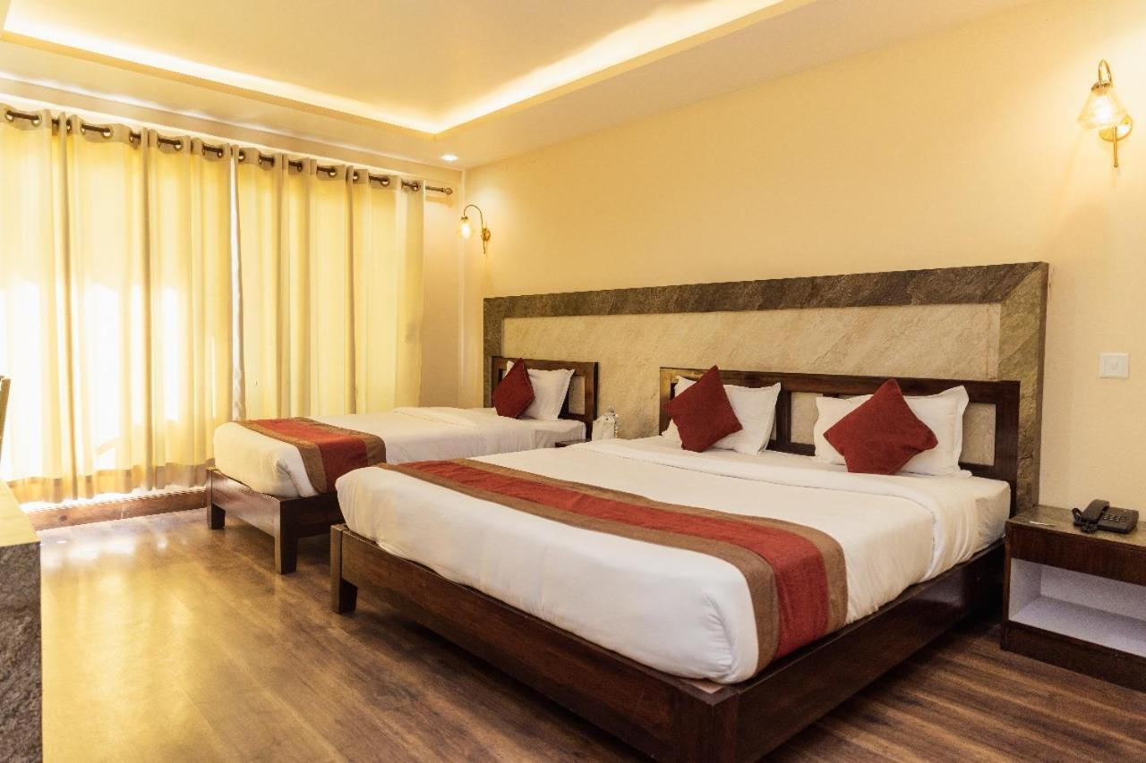 Hotel Chautari Pvt Ltd Nagarkot Luaran gambar